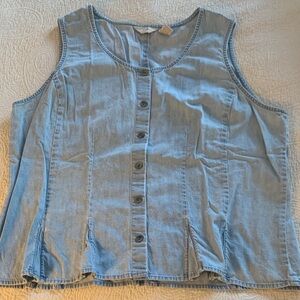 J. Jill Light Blue Sleeveless Button-Down Top